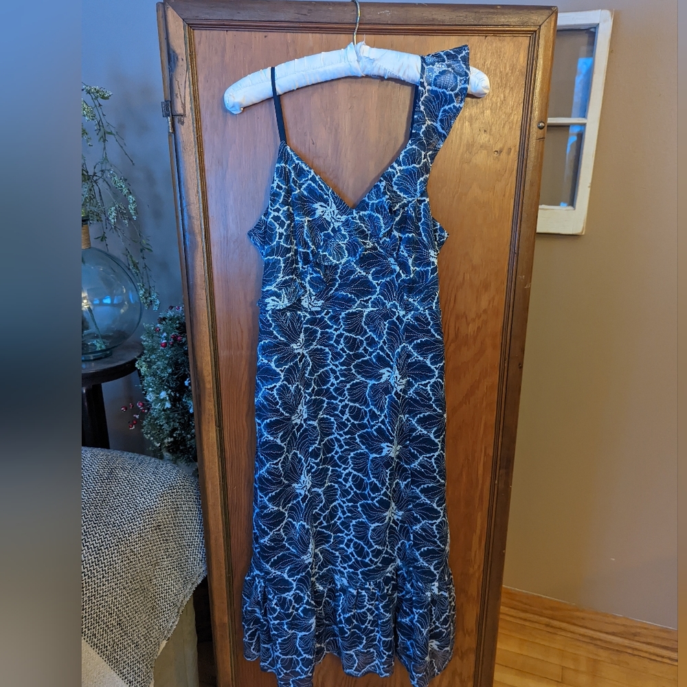 NWOT Lulus Size small dress.
